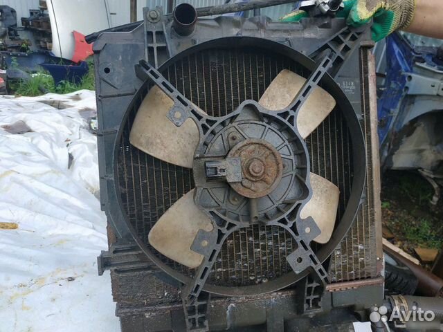 Диффузор вентилятор Mazda Demio