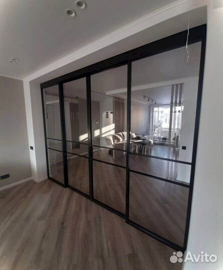 Стеклянная перегородка