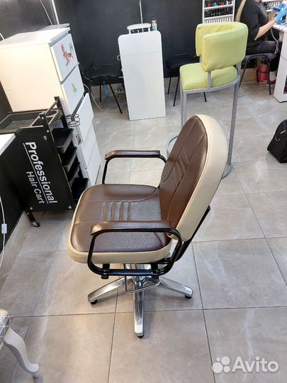 Мойка и 2 кресла