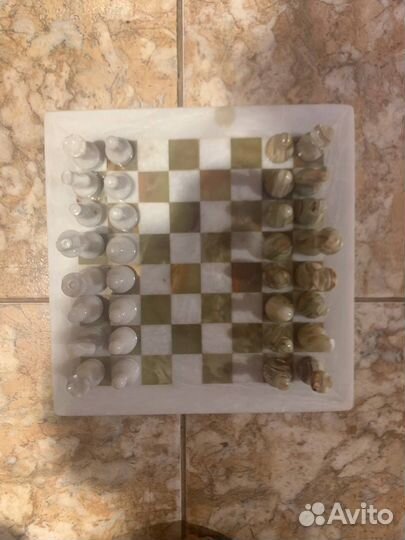 Шахматы из оникса