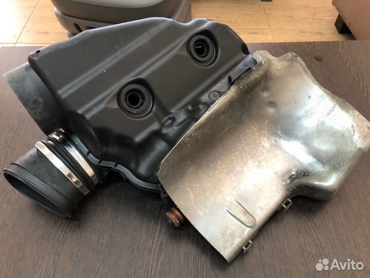 Корпус воздушного фильтра BMW X5 E70 X6 E71