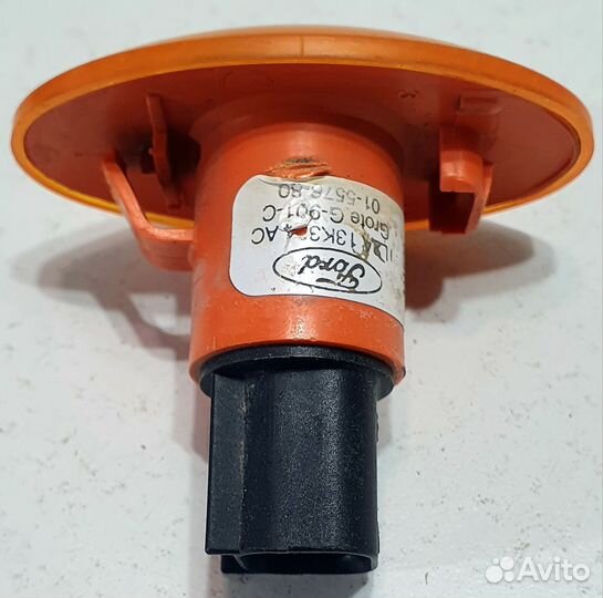 Повторитель поворота в крыло Ford Explorer 3