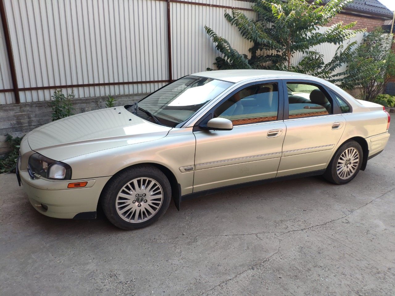 Volvo S80: фото владельца