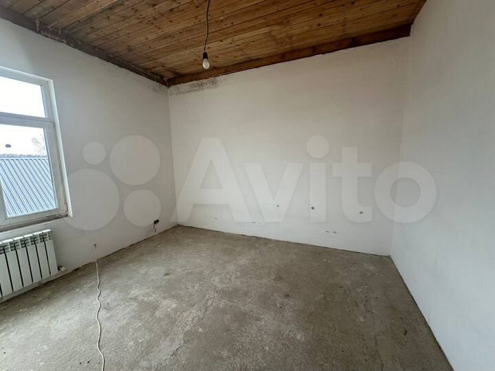 Дом 246 м² на участке 5 сот.