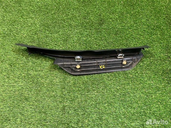 Накладка на порог задняя левая Toyota Camry XV40