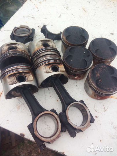 Поршня ваз 2112 с проточкой 21124