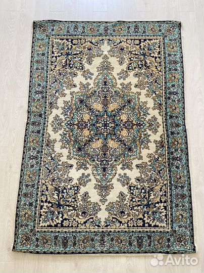 Ковер шерстяной