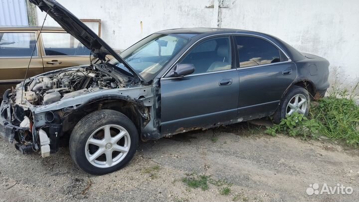 Люк Mazda Xedos 9