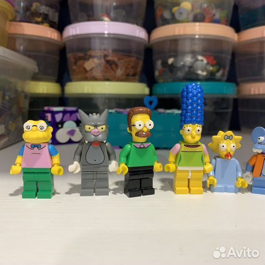4. Симпсоны лего минифигурки