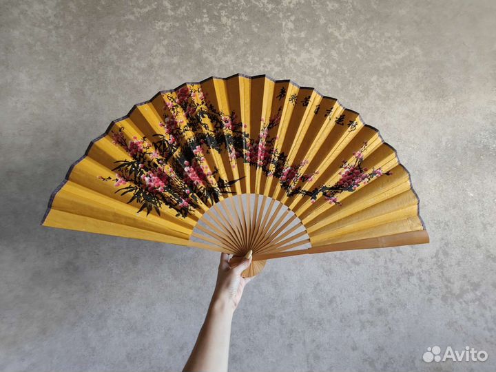 Веер интерьерный, с ручной росписью