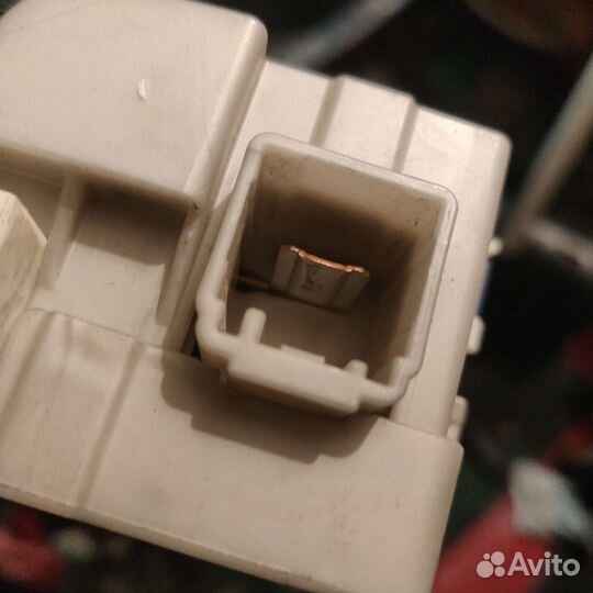 Блок предохранителей Прадо 150