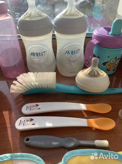 Бутылочки Avent, слюнявчики, ниблер, посуда, соски