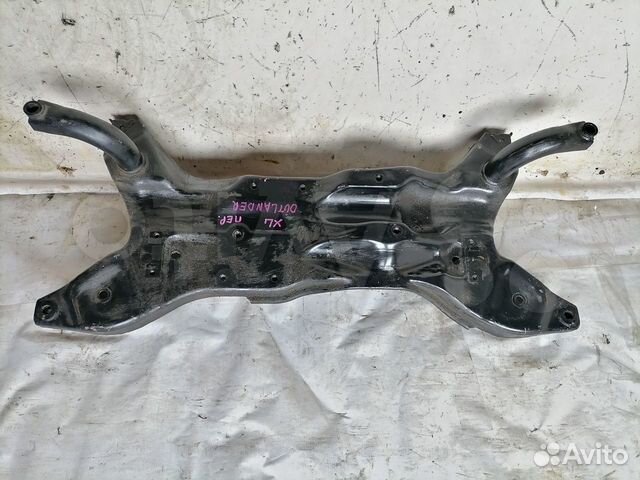 Подрамник двигателя Mitsubishi Outlander XL 3.0