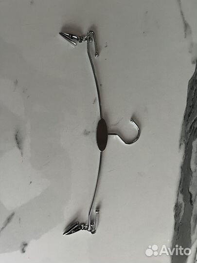 Вешалка настенная металлическая