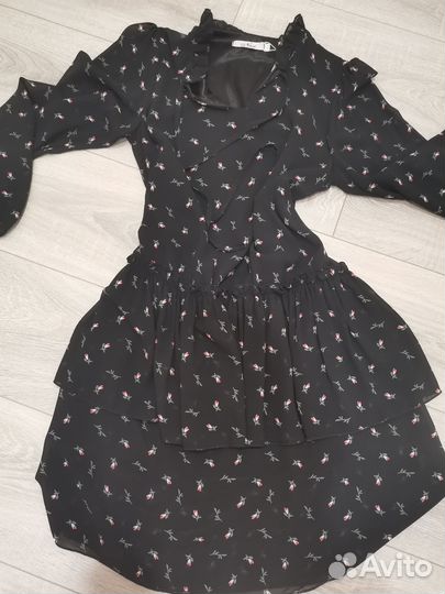 Продаю платье новое