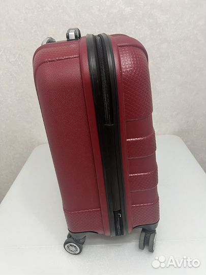 Чемодан на колесах