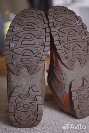 Новые английские.кроссовки из натур.кожи Next р.41