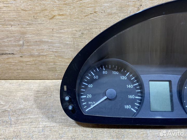 Панель приборов Mercedes Sprinter 906 112004