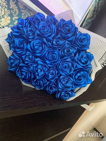 Цветы из атласных лент