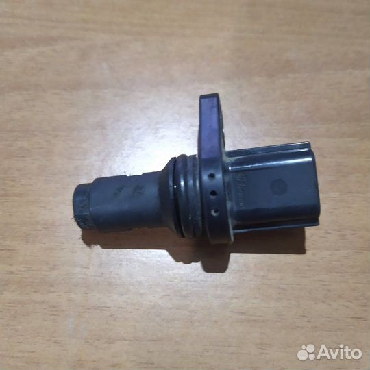Датчик положения коленвала Nissan Tiida хэтчбек 1