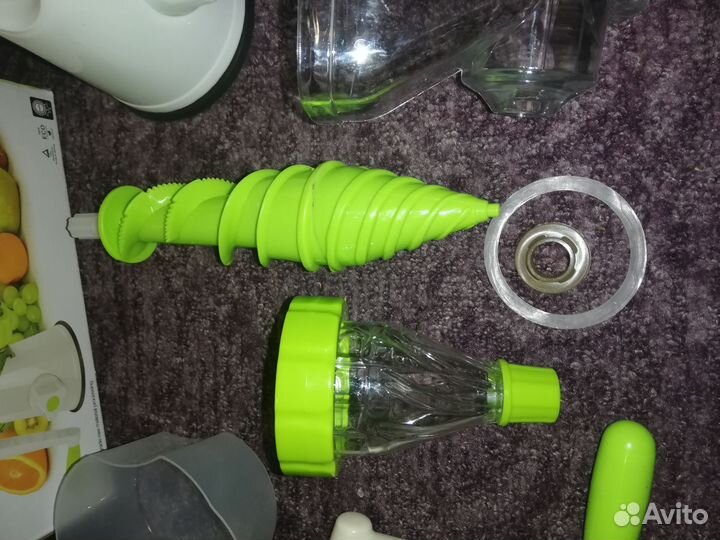 Соковыжималка шнековая ручная