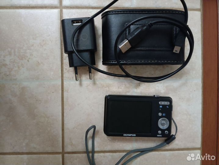 Цифровой фотоаппарат Olympus