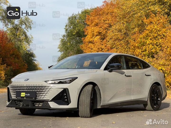 Аренда автомобиля Changan UNI-V от GoHub