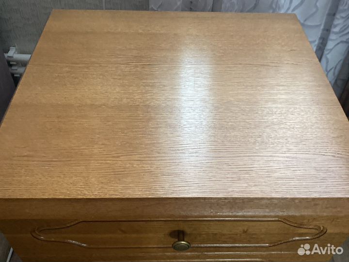 Тумба прикроватная