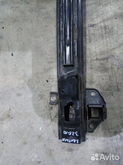 Усилитель переднего бампера от Hyundai Santa Fe