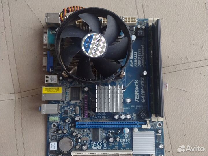 Материнская плата с процессором и памятью