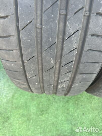 Kumho Ecsta PS71 275/50 R20