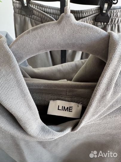 Спортивный костюм lime