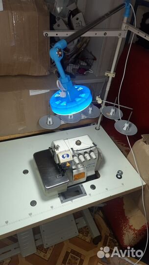 Швейная машинка Джек f4, 5-нитка бу 1,5 г