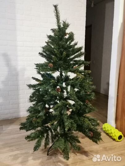 Елка искусственная