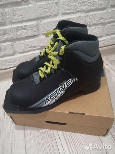 Лыжные ботинки классические