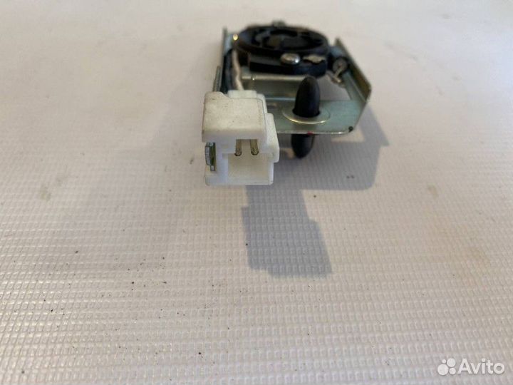 Динамик правый Nissan Almera Classic