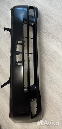 Передний бампер на таету Короллу 120 кузов