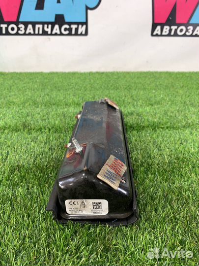 Подушка безопасности коленная пассажира Ford