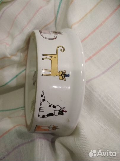 Миска для кошек