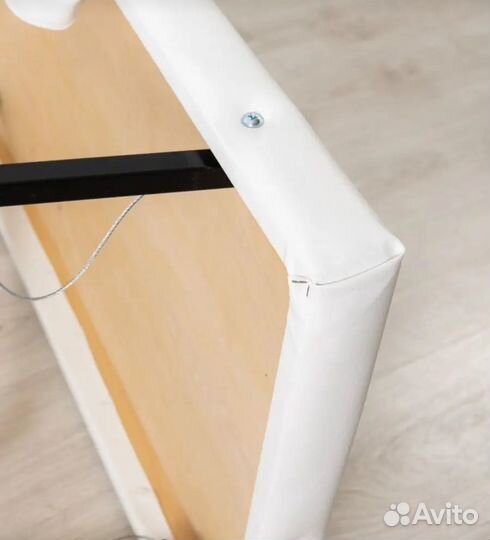 Кушетка для наращивания ресниц