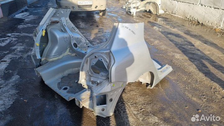 Крыло заднее правое Toyota Corolla Runx NZE121