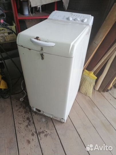 Стиральная машина с вертикальной загрузкой