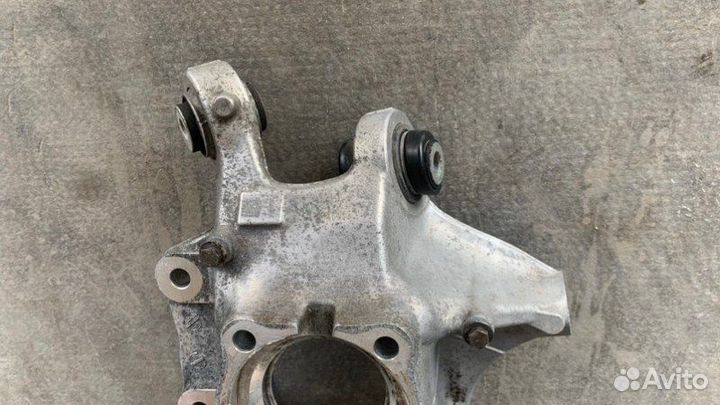 Поворотный кулак задний правый Bmw 540D G30