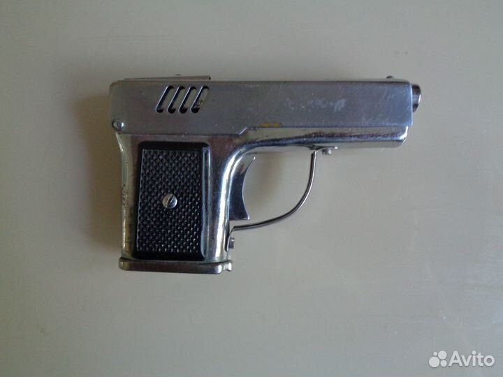 Бензиновая зажигалка пистолет, старая