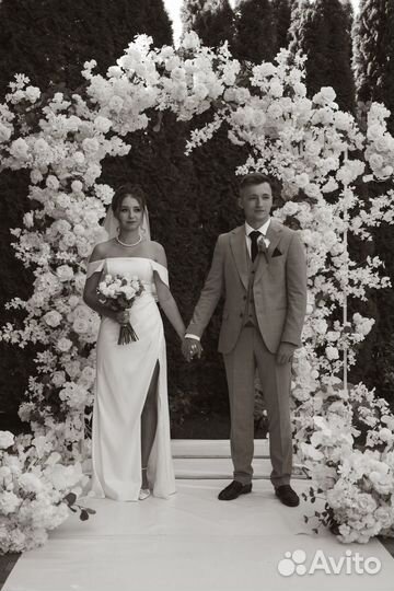 Свадебное платье