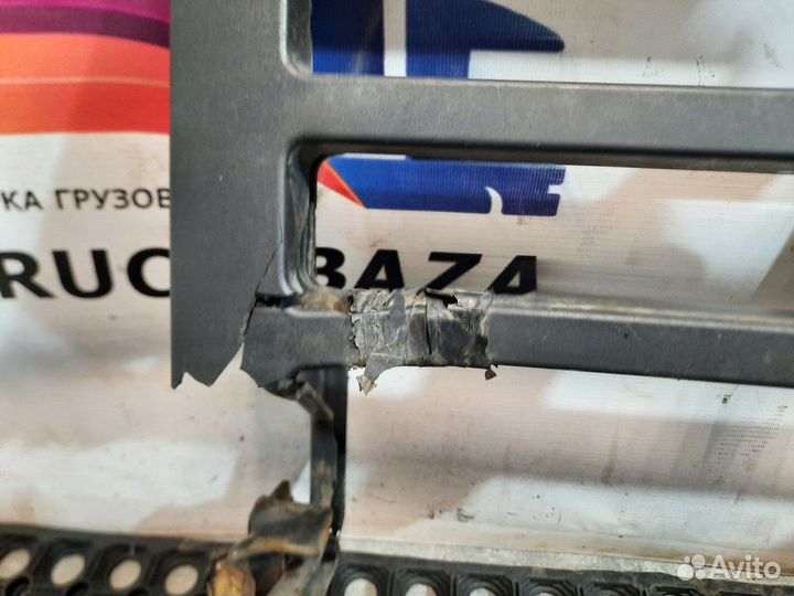 20456963 Подножка обслуживания передняя Volvo FH