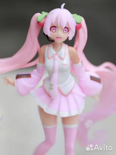 Фигурка аниме Фигурка Мику Сакура (20см, новая)
