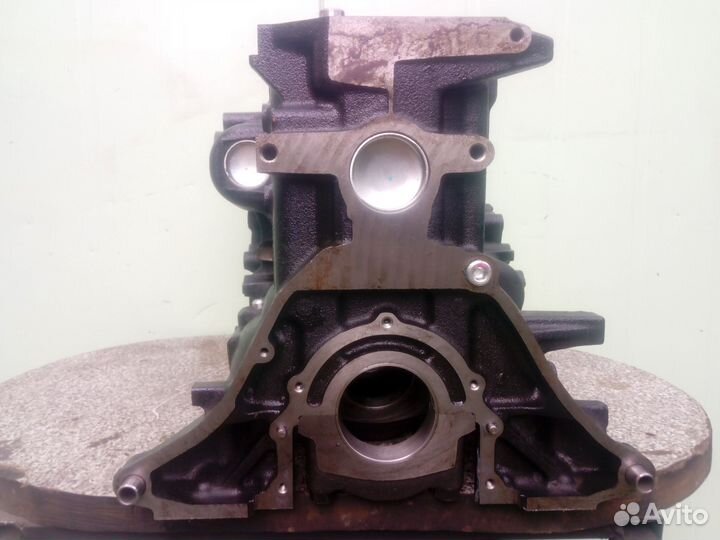 Блок цилиндров 4D56U Митцубиси Л Mitsubishi L200