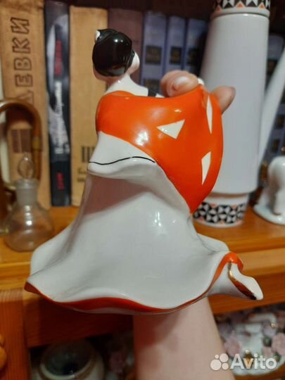 Статуэтка фарфор лзфи 