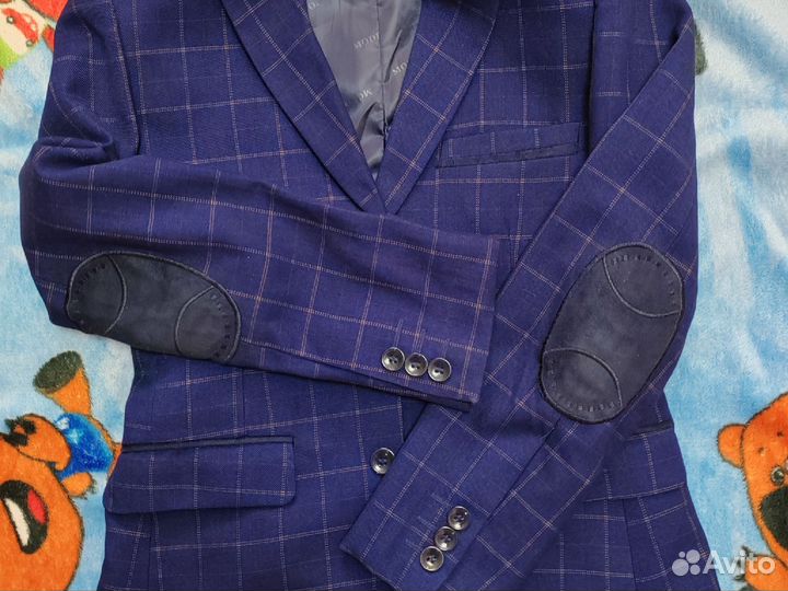 Классический костюм тройка